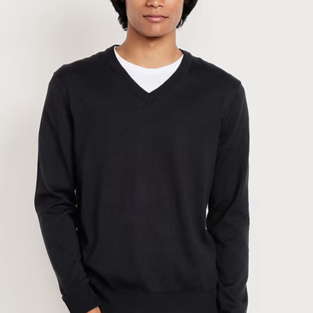 Old Navy Men's Charcoal V-Neck Sweater